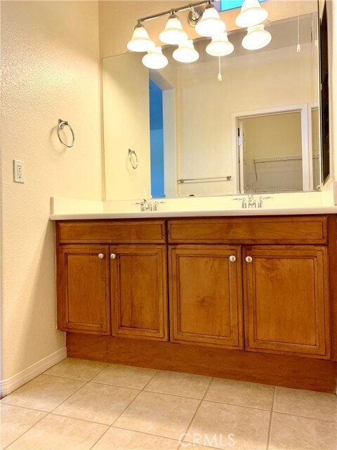 Building Photo - 142 Principia Ct