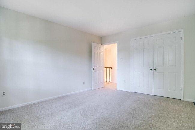 Building Photo - 1646 Montmorency Dr