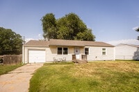 Building Photo - 1314 W 9th St