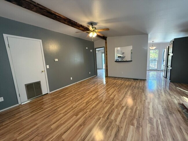 Building Photo - Peaceful 2-Bedroom with Den Home on Over a...