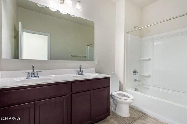 Building Photo - Charming 4 bedroom home in Buckeye!!