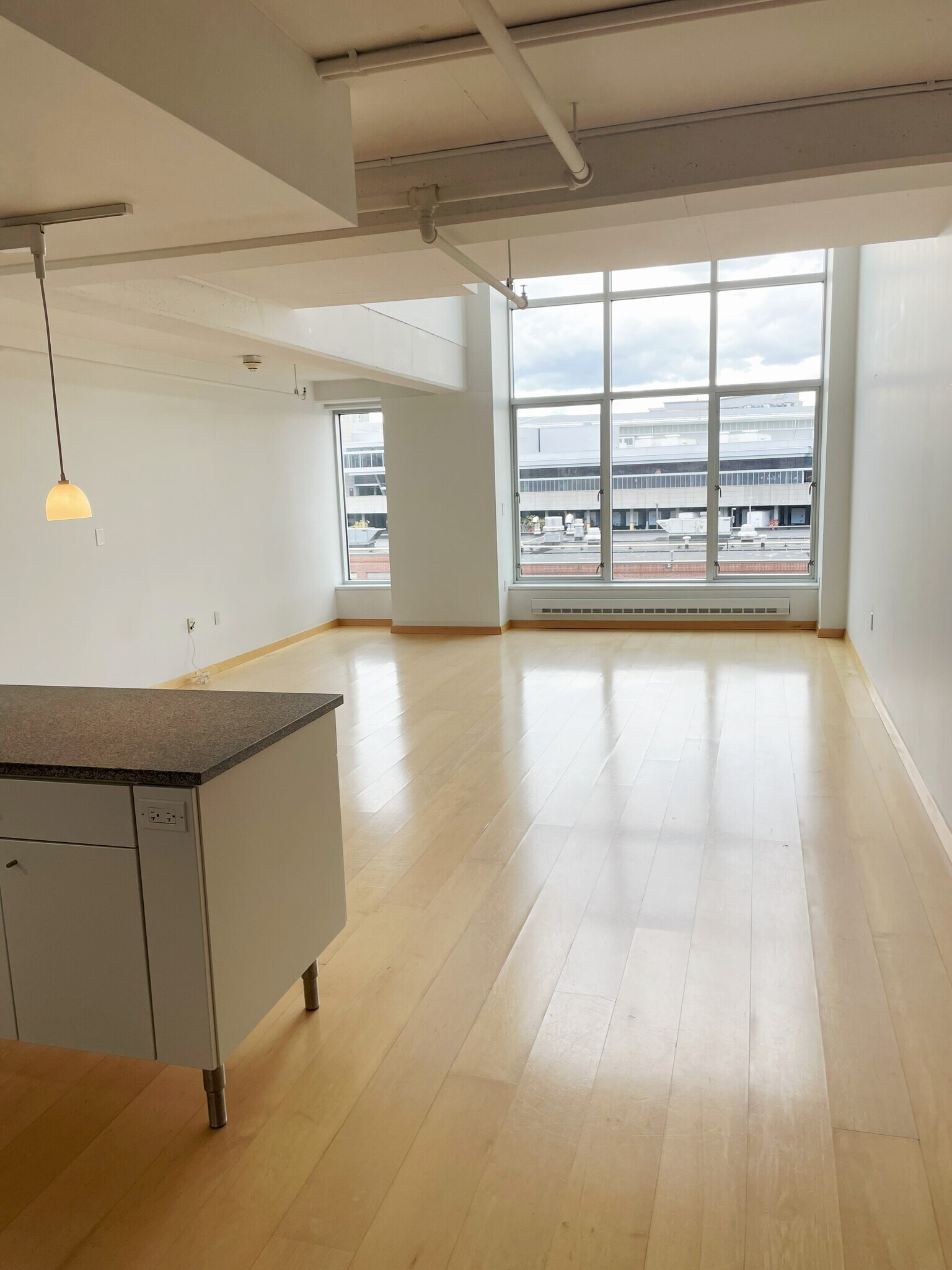 Building Photo - 25 Channel Ctr St