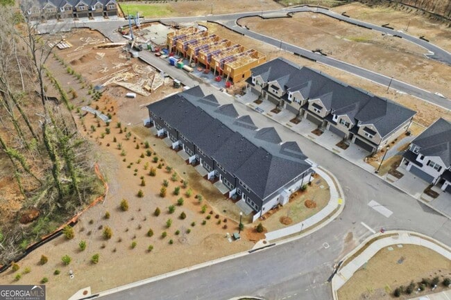 Building Photo - 187 Redbud Rd