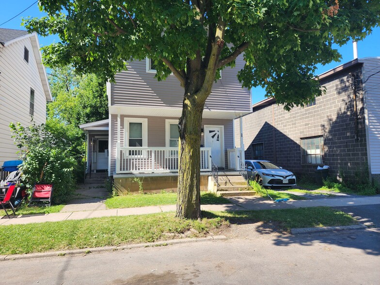 Exterior - 41 Wallace Ave