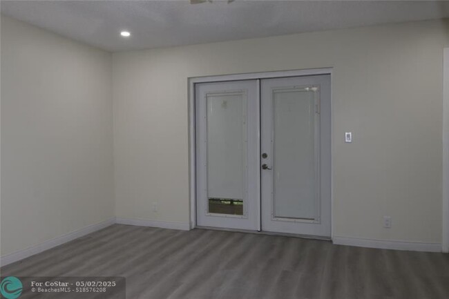 Building Photo - 3336 Quail Close