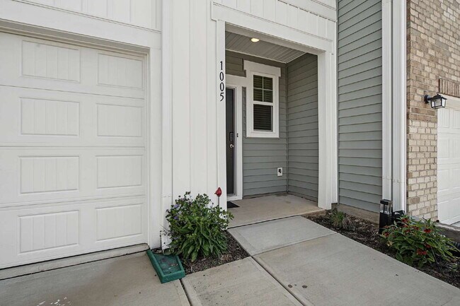 Building Photo - Furnished 3-Bed Townhouse in Durham