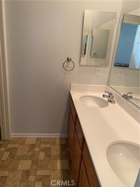 Building Photo - 10927 Ragsdale Rd