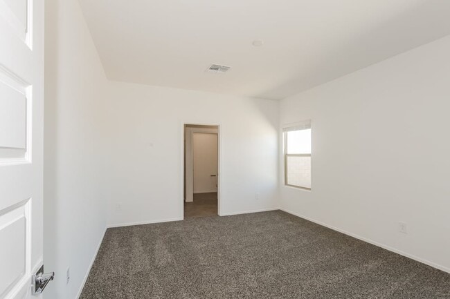 Building Photo - 7570 S Celina Wy