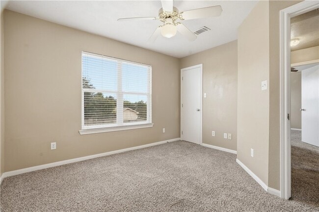 Building Photo - 2443 Pintail Loop