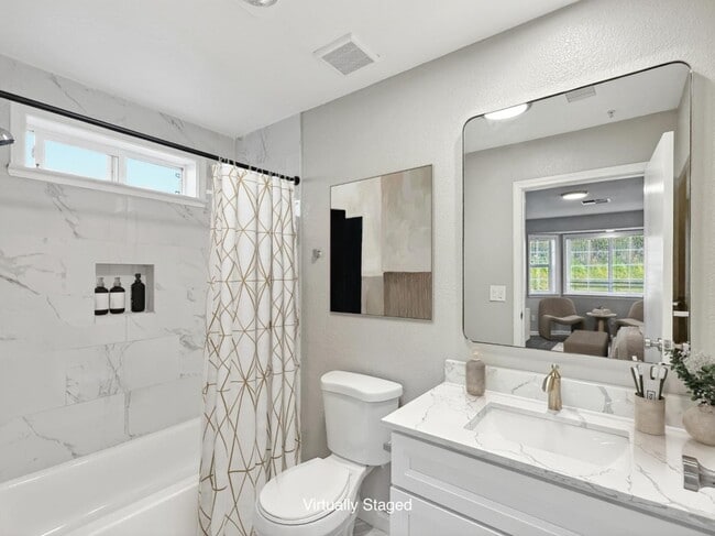 Building Photo - 2800 Roop Rd