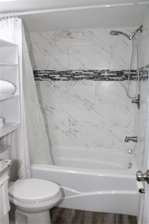 Building Photo - 7655 Cardiff Ct N