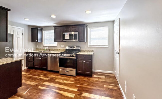 Building Photo - 588 Catskill Dr