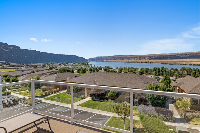 Building Photo - 23251 Sunserra Loop NW