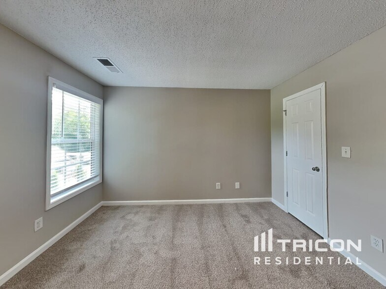 Building Photo - 109 Riley Way