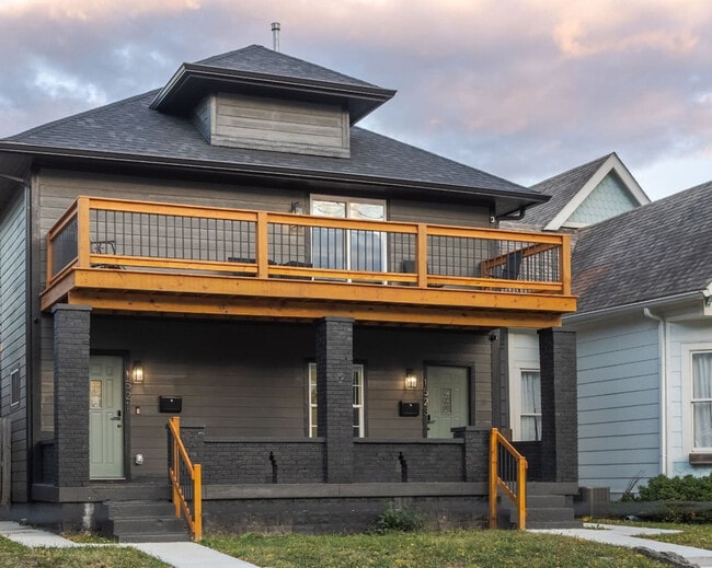 Building Photo - 1523 S East St