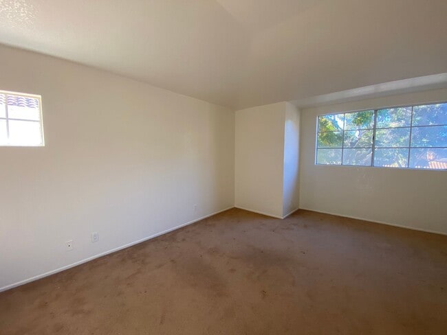 Building Photo - Walking Distance to Girsh Park - 3+2.5 COND - 2 CAR GARAGE - Pool - Hot Tub