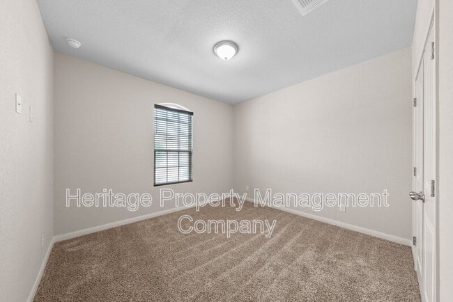 Building Photo - 148 Sambar Main