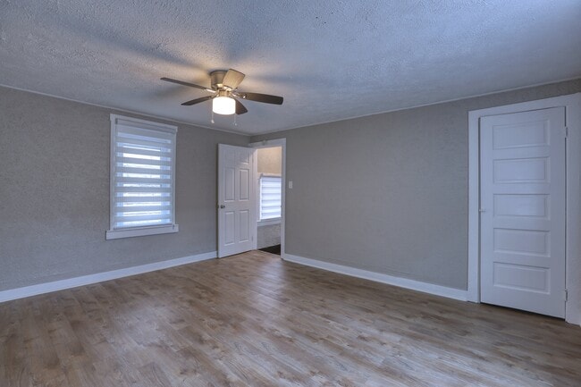 Building Photo - 119 Semmens St