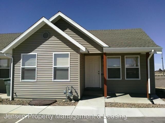 Primary Photo - 33 475 E