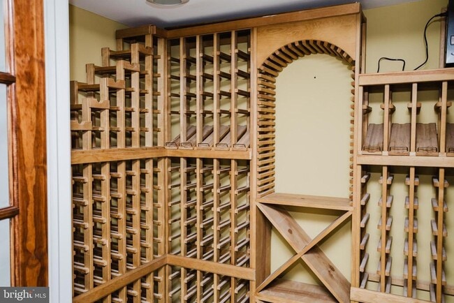 Building Photo - 2177 Chain Bridge Rd