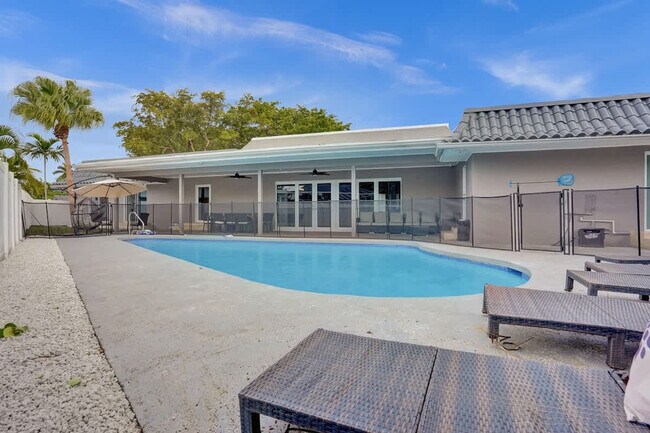 Building Photo - 1000 Diplomat Pkwy