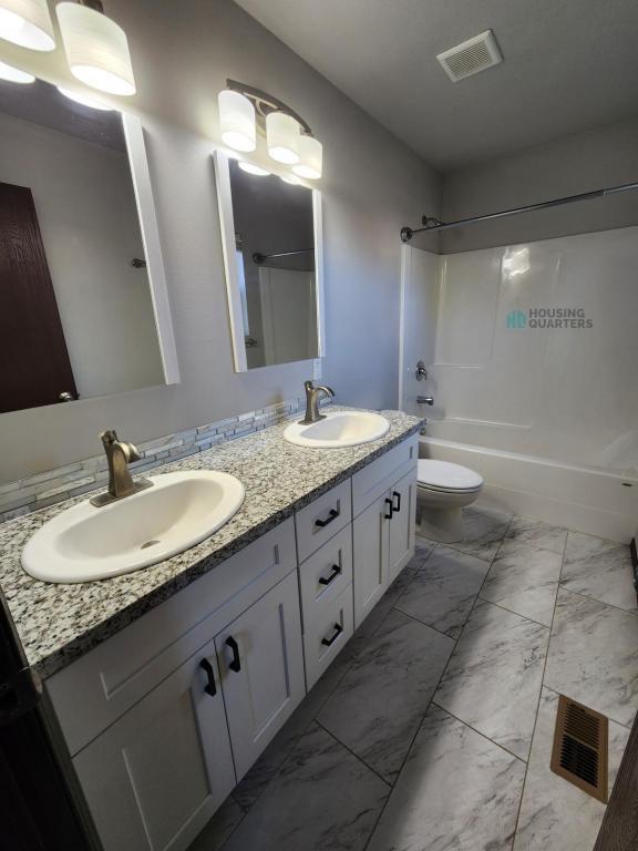 Building Photo - 1421 E Providence Ave