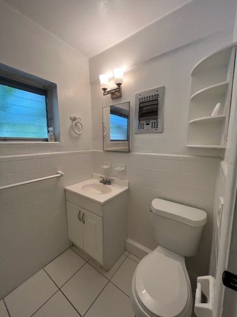 Building Photo - 23 NE 23rd Ave