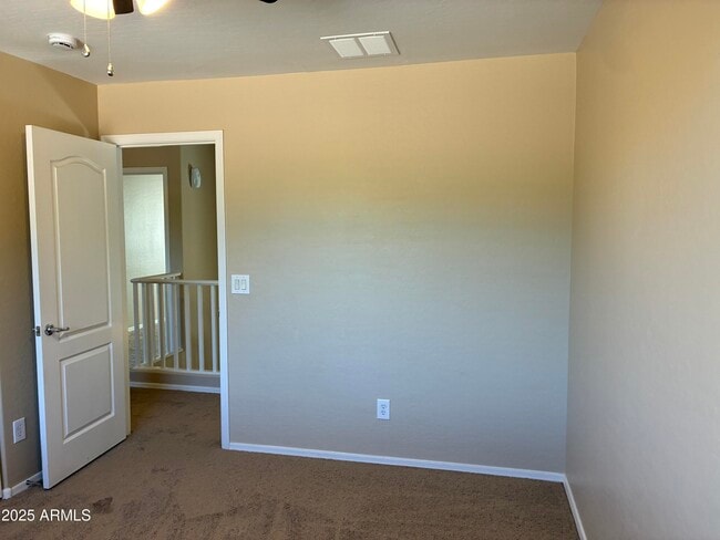 Building Photo - 15326 W Lundberg St