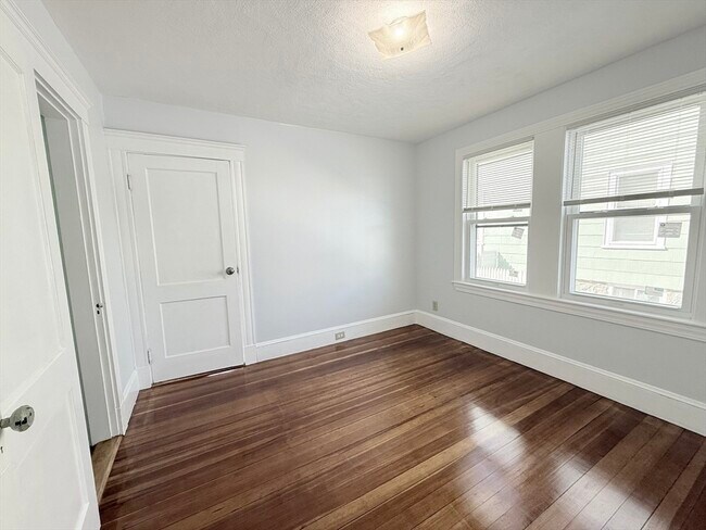 Building Photo - 204 Farrington St