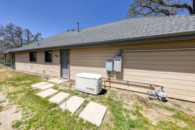 Building Photo - 24121 Martingale Way
