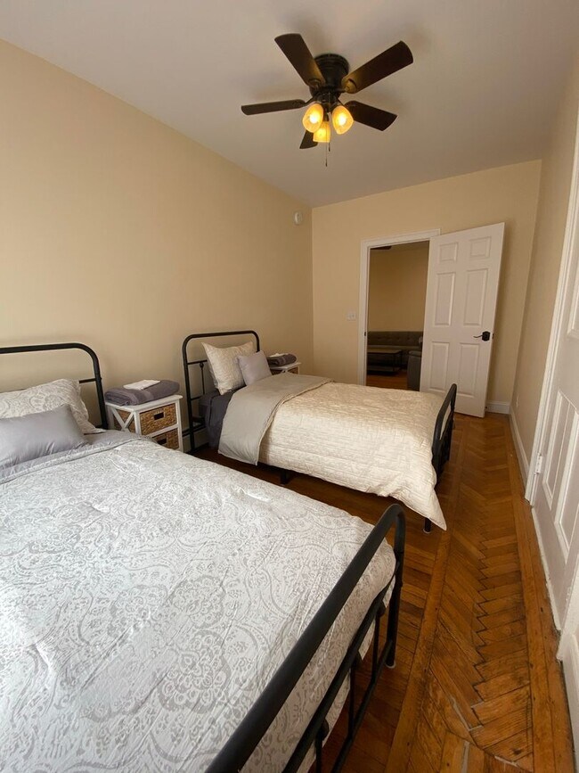 Building Photo - 416 Pearl St