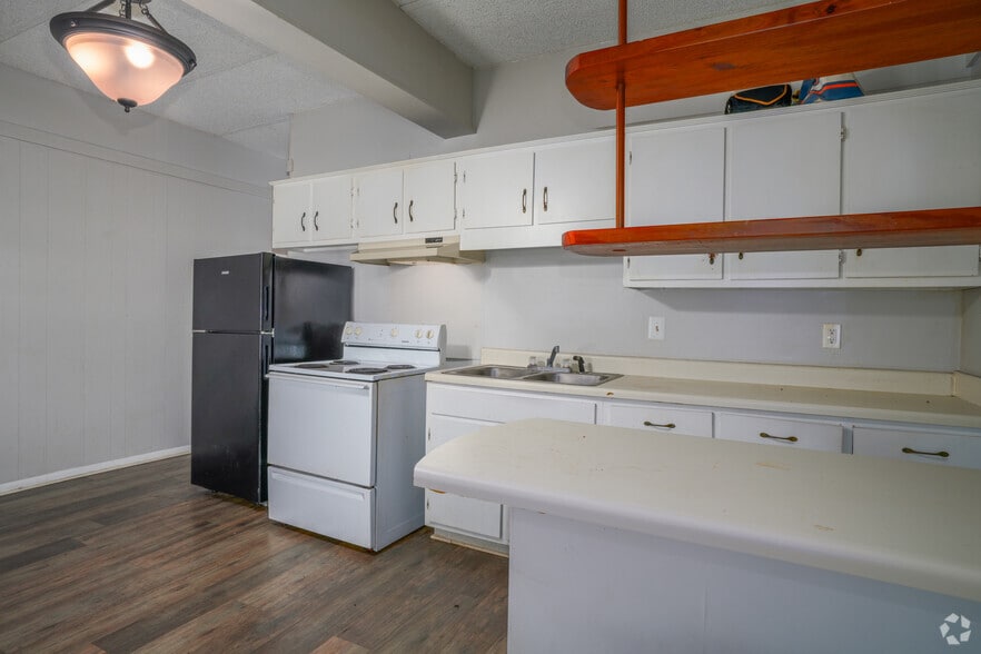 1BR, 1BA - 533SF - Kitchen - Sidon Estates