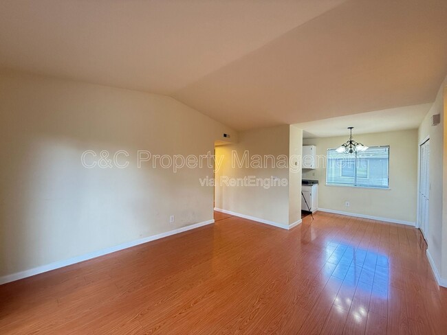 Building Photo - 38561 Princeton Terrace