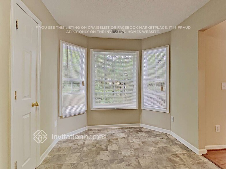 Building Photo - 5750 Newnan Cir
