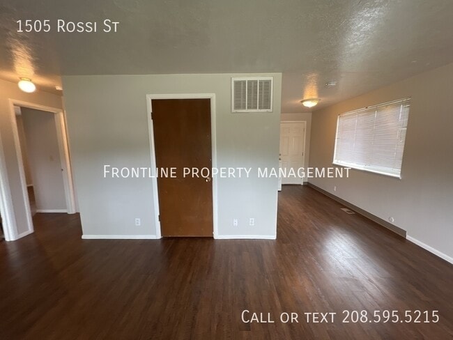 Building Photo - 1505 Rossi St
