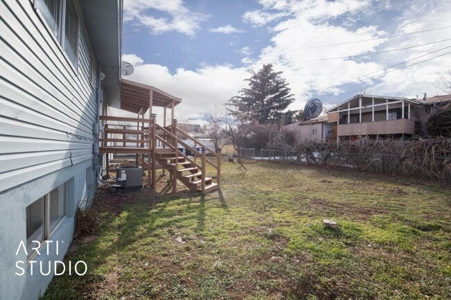 Building Photo - 457 N 750 E