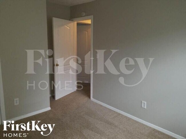 Building Photo - 1287 Mill Lake Cir
