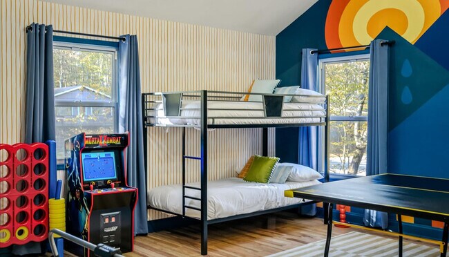 Building Photo - 223 Paxinos Dr