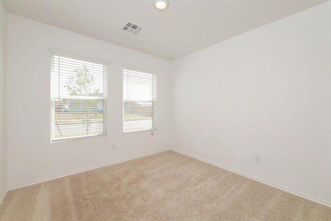 Building Photo - 10952 SW 23rd Pl