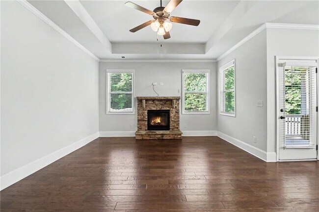 Building Photo - 5985 Carruth Lake Dr