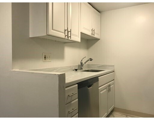 Building Photo - 1 Anderson Pl