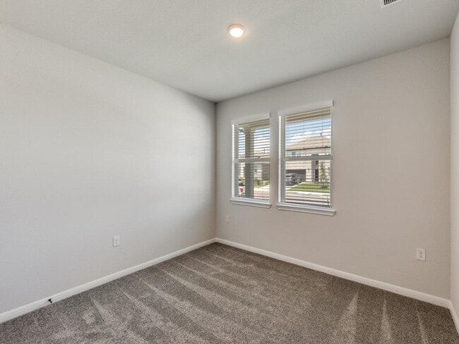 Building Photo - 1529 Purple Martin Dr