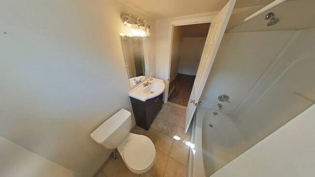 Building Photo - 219 S Main St