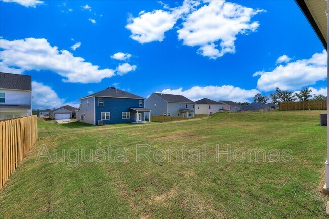 Building Photo - 1253 Birch Cir