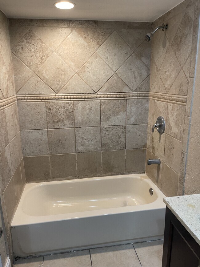 Building Photo - 4094 Dijon Dr