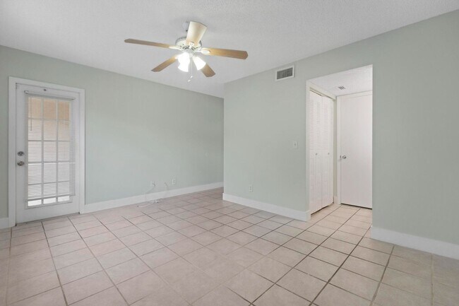 Building Photo - 9166 W Atlantic Blvd
