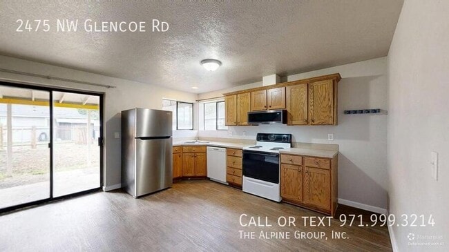 Building Photo - 2475 NW Glencoe Rd
