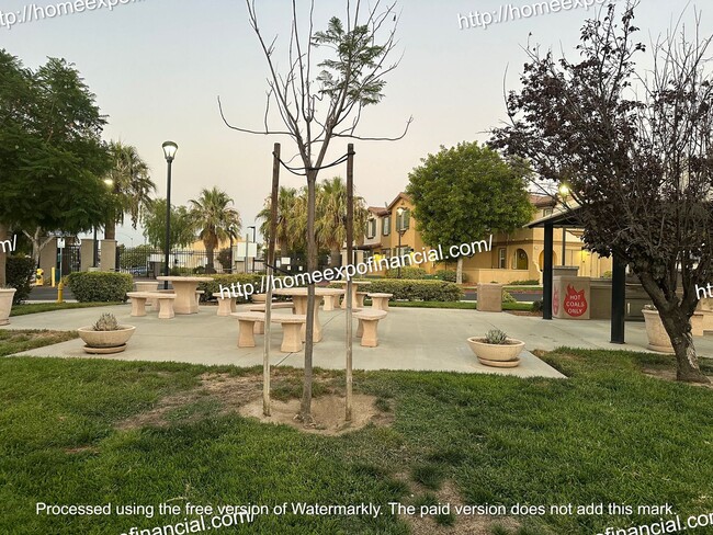 Building Photo - Nice Home For Rent