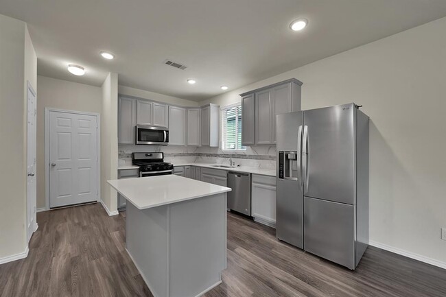 Building Photo - 4202 Amber Ruse Dr