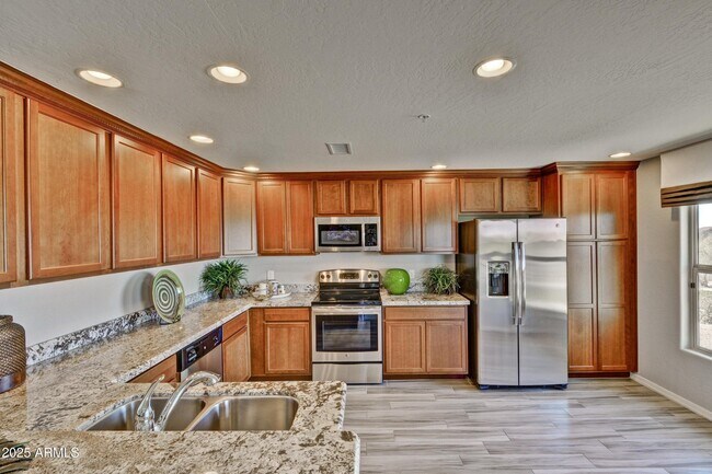 Building Photo - 33575 N Dove Lakes Dr
